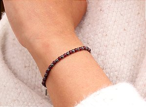 PULSEIRA HEMATITA E GRANADA COM DOG