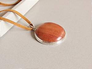 PINGENTE MADEIRA ELO FIOS