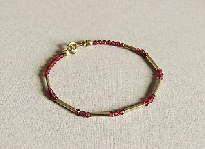 PULSEIRA CANUTILHO EM VERMEIL E GRANADA