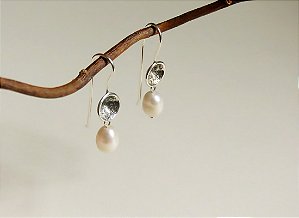 BRINCO VINCO GANCHO PÉROLA BIWA