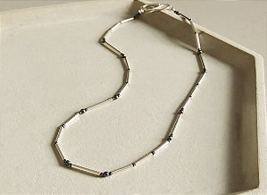 COLAR CANUTILHO COM HEMATITA II