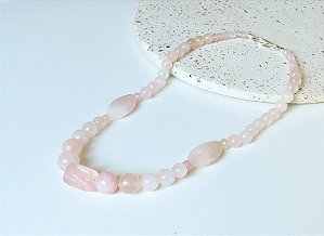 COLAR QUARTZO ROSA I