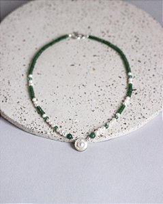 COLAR CONCHA QUARTZO VERDE E PÉROLA BIWA