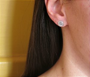 BRINCO ESPIRAL PEQUENO