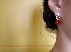 BRINCO LIRA CORNALINA