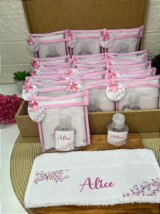 Lembrancinha de Maternidade com Toalhinha Personalizada
