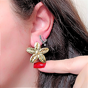 Brinco de Aço com Ouro 18K Floral Melissa