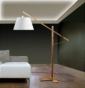 Coluna Luminária de Chão Rústica Ajustável Madeira Maciça Bivolt 1,70m de Altura Grua Golden Art E-27 C660 Salas e Hall