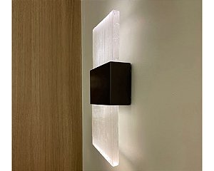 Arandela DNA Iluminação Placa ARA-PLACA-1-FINELINE – Rocha 10 × 20 cm – LED 4W – Pintura ou Chapa Inox