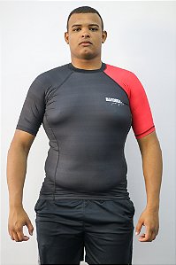 Rashguard Vermelha - Manga Curta