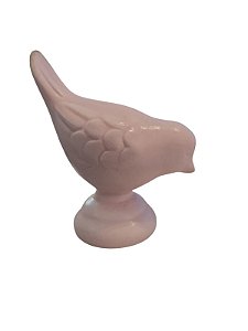 Enfeite de passarinho na cor rosa