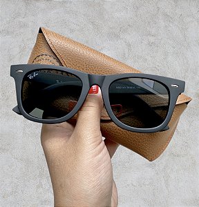 Óculos de Sol Ray-Ban Wayfarer Inclinado Fosco Emborrachado Masculino