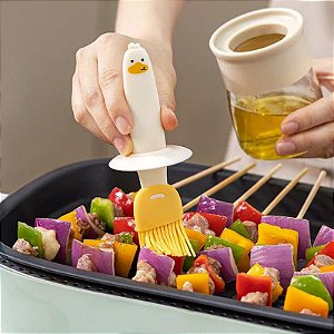 Porta Óleo Dispenser Patinho 2 em 1 com Pincel em Silicone