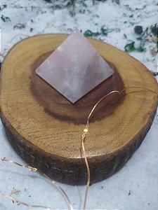 Piramide de Cristal de Quartzo Rosa - Cristal Natural e Verdadeiro