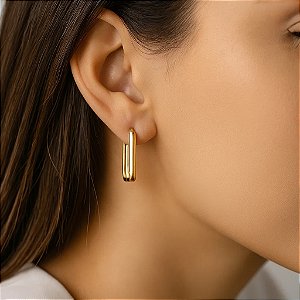 Argola Oval Lisa  Folheada a Ouro 18k