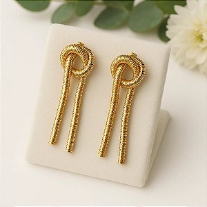 Brinco Nó Design Orgânico Banhado a Ouro 18K
