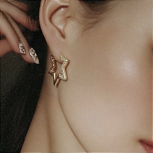 Brinco banhado ouro 18k Estrela
