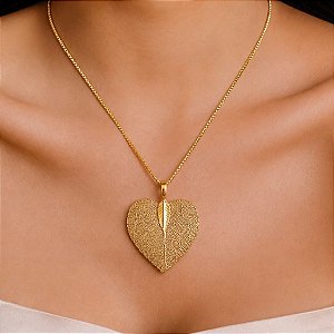 Cola Banhado ouro 18k Folha em Formato de Coração