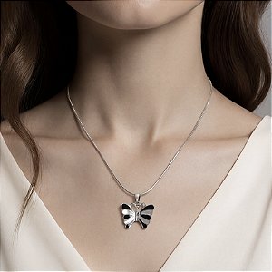 COLAR BORBOLETA PRATA.