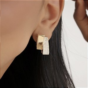 Brinco Banhado ouro 18k Zircônia Duas Bases uma Lisa e Outra Carvejada