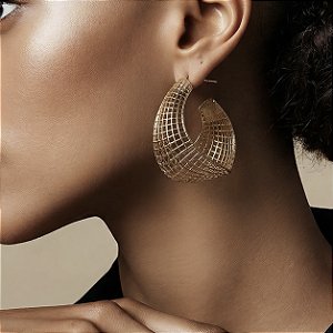 Brinco Banhado ouro 18 k grande todo trabalhado