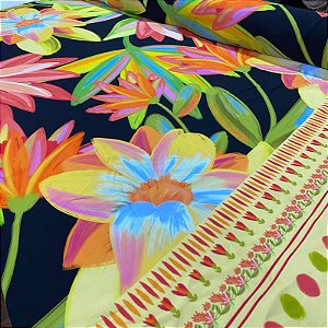 Viscose Digital Nacional Barrado Fundo Preto com Floral Graudo