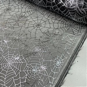 Organza Halloween Fundo Preto com Teias Pratas