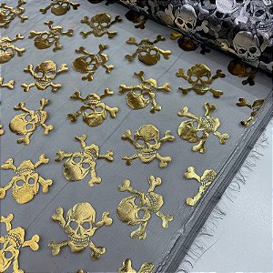 Organza Halloween Fundo Preto com Caveiras Douradas