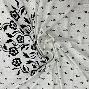 Viscose Barrada Estampada Fundo Marfim Com Detalhes em Preto 1,35x1,50m