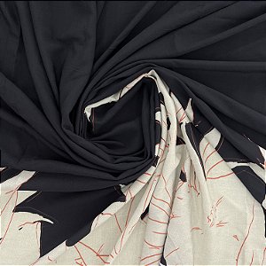 Viscose Barrada Estampada Preta Com Flores Brancas 1,35x2,35m
