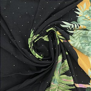 Viscose Barrada Estampada Fundo Preto Com Flora e Estrelas 1,35x1,50m