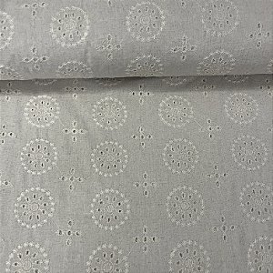 Linho com Viscose Bordado Bege Oval com Cruz