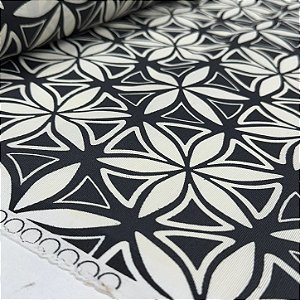 Waterblock Estampado Flores Geométricas em Preto