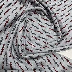 Malha Cotton Light Estampado Fundo Cinza com Flechas Bordô