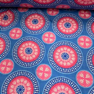 Suplex Estampado de Poliamida Santa Constância Fundo Azul com Mandalas Rosa Pink