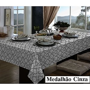 Toalha de Mesa Retangular  2,40m Medalhão Cinza Raner