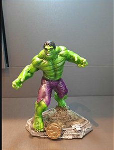 Estatua Hulk Grande