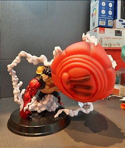 Estatua Luffy Gear 4