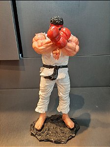 Estatua Ryu Street Fighters