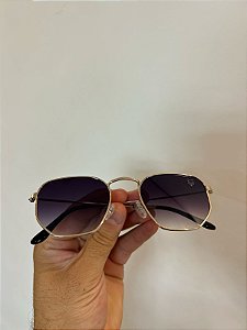 WOLF GLASSES - HEXAGONAL01