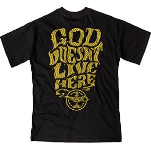 Camiseta Oversized | Doesn`t Live
