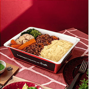 Patinho Moído com Mix de Legumes e Purê de Batata Inglesa - 300g