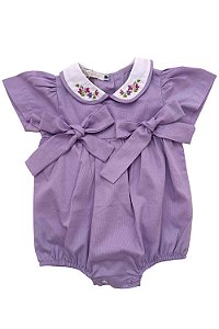 MACAQUINHO ESTILO ROMPER PARA BEBÊ EM FUSTÃO LAVANDA