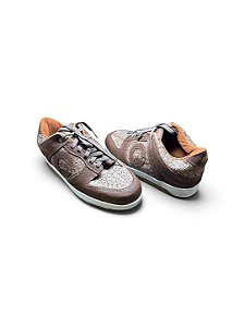 Sneaker Plus