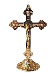 Crucifixo de Mesa. Metal Dourado com São Bento e Perolas. 15cm