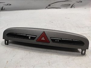 Botao Alerta Trava  Abertura Tampa Traseira Peugeot 308 2014