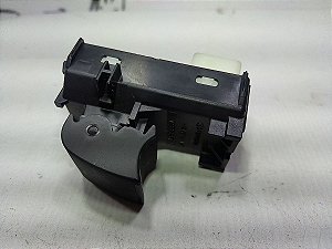 Botao Comando Vidro Traseiro Esq. Yaris 2023 165km Rodado