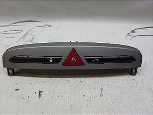Botoes Trava Alerta Abertura Tampa Traseira Peugeot 308 2014