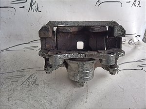 PINCA FREIO DIANTEIRO ESQUERDO  NISSAN VERSA 17 18 19 20