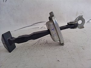 LIMITADOR PORTA TRASEIRO ESQUERDO NISSAN VERSA 17 18 19 20